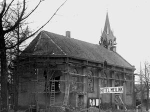 Kerk in de steigers